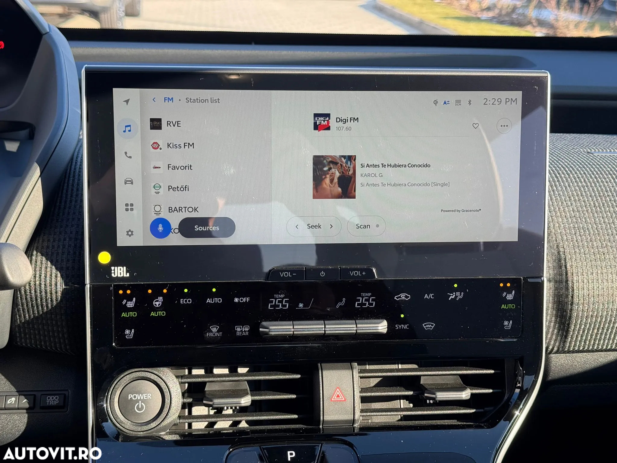 Toyota BZ4X 160 KW AWD (4x4) Luxury Solar Edition - 19