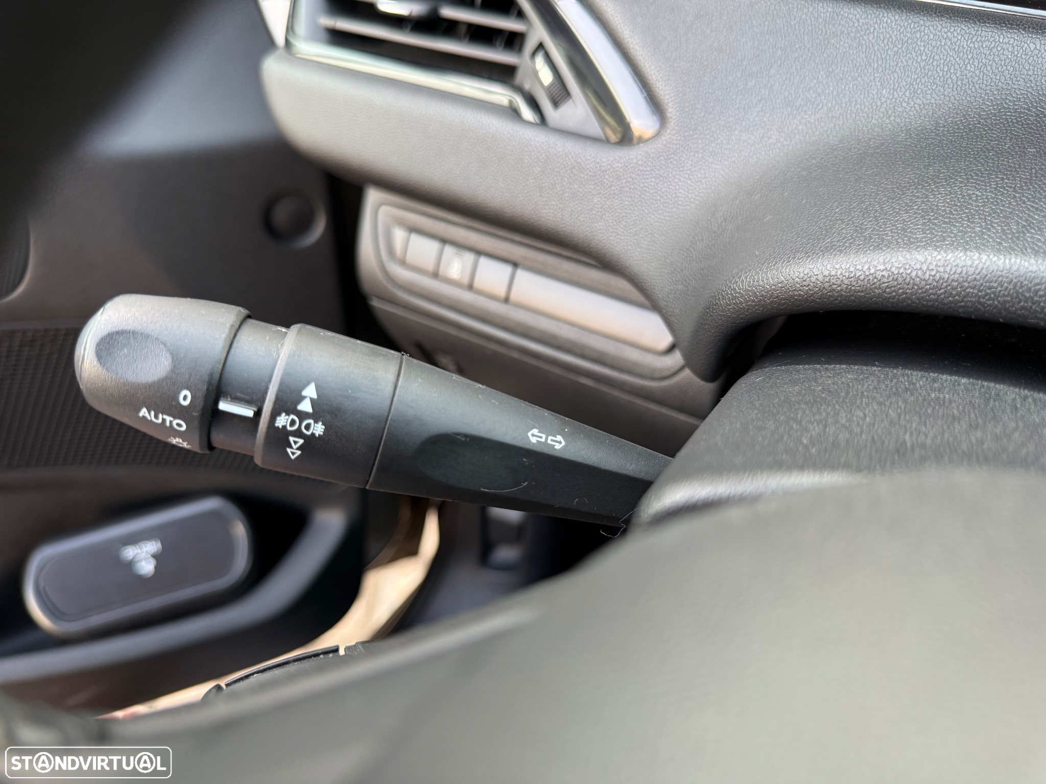 Peugeot 208 1.2 VTi Active - 9