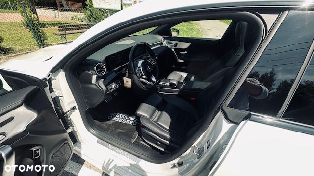 Mercedes-Benz CLA 200 4-Matic AMG Line 8G-DCT - 9