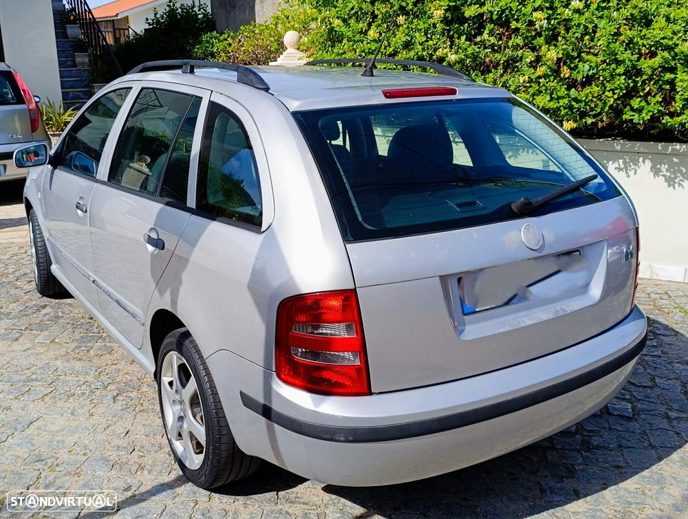 Skoda Fabia Break 1.4 Sport - 8