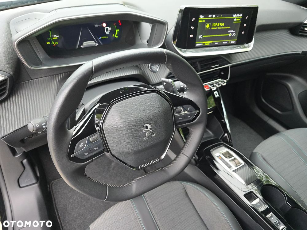 Peugeot 2008 1.2 PureTech GT S&S EAT8 - 17