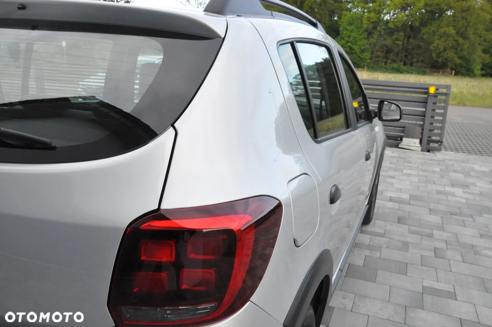 Dacia Sandero Stepway 0.9 TCe Laureate S&S - 6