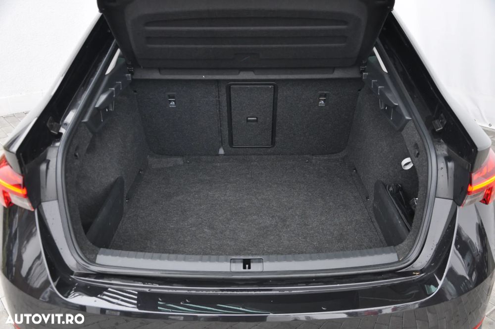 Skoda Octavia 1.5 TSI e-TEC DSG Clever - 33