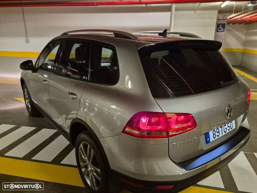 VW Touareg 3.0 TDI V6 Executive Edition - 19
