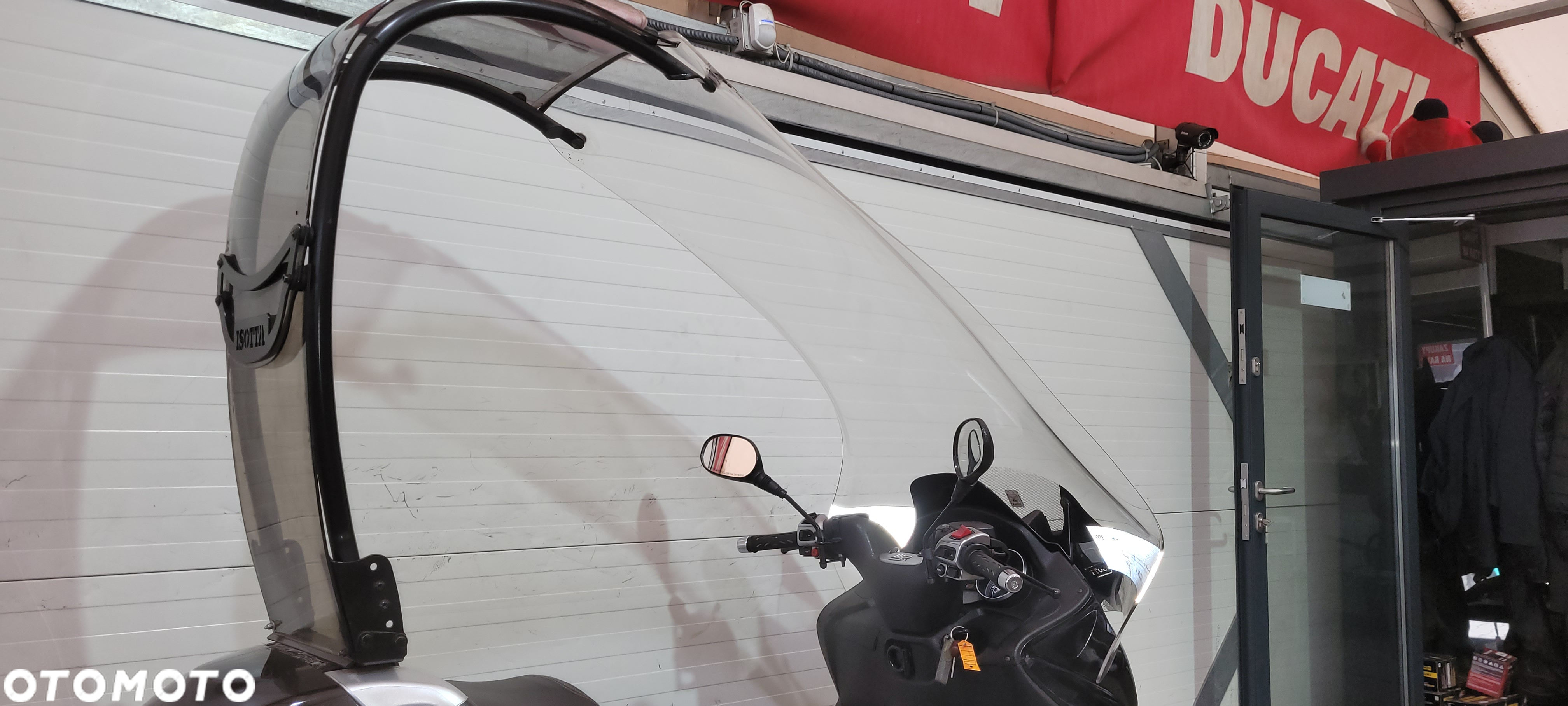 Piaggio MP-3 - 20