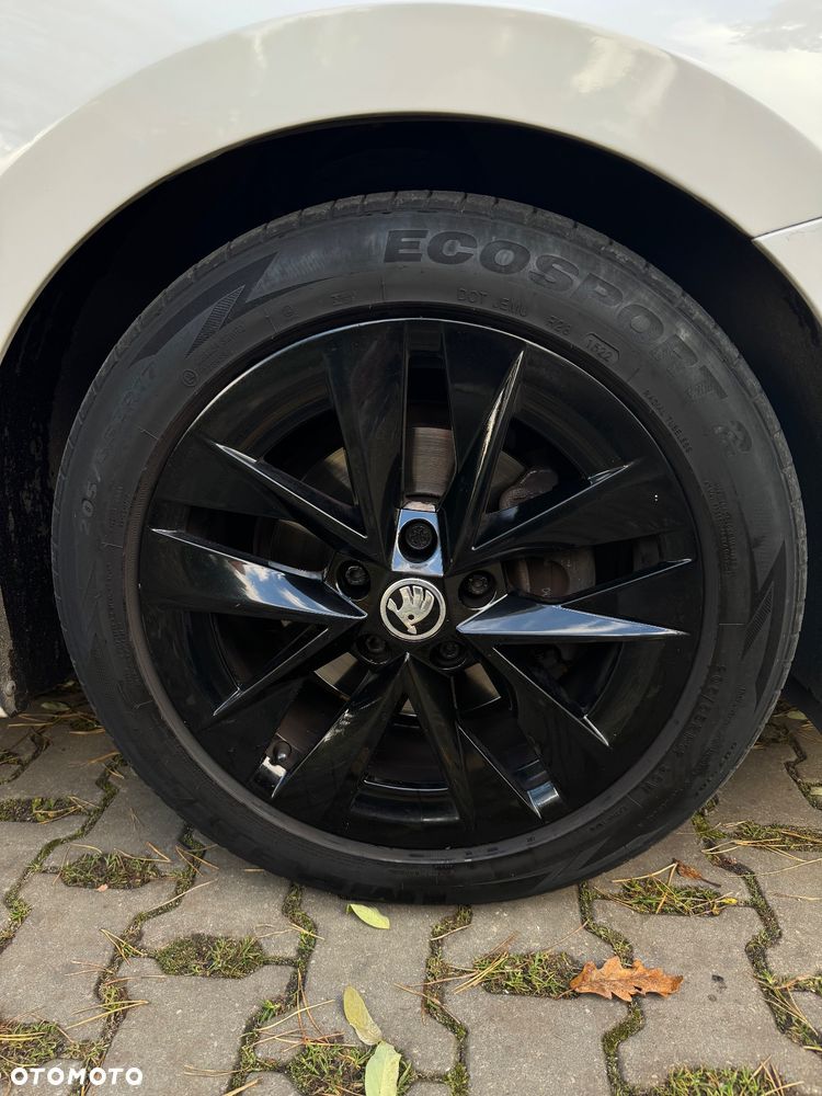 Skoda Octavia 2.0 TDI DSG Sportline - 12