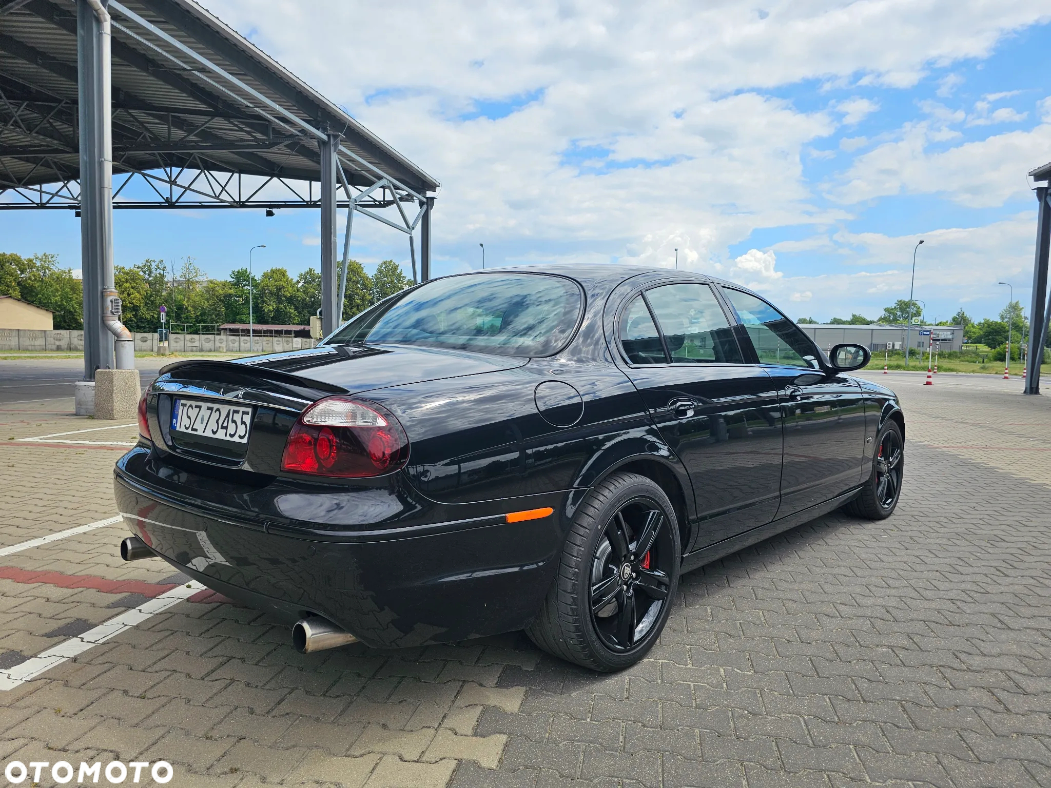 Jaguar S-Type R - 29