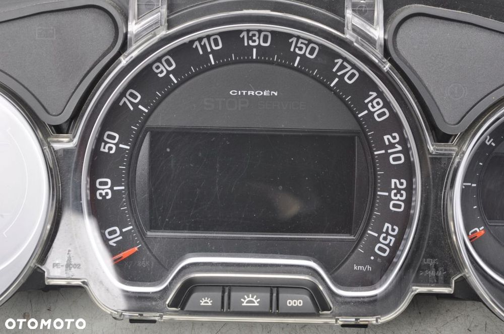 CITROEN C5 III X7 2.0 16V BENZYNA LICZNIK ZEGARY - 2