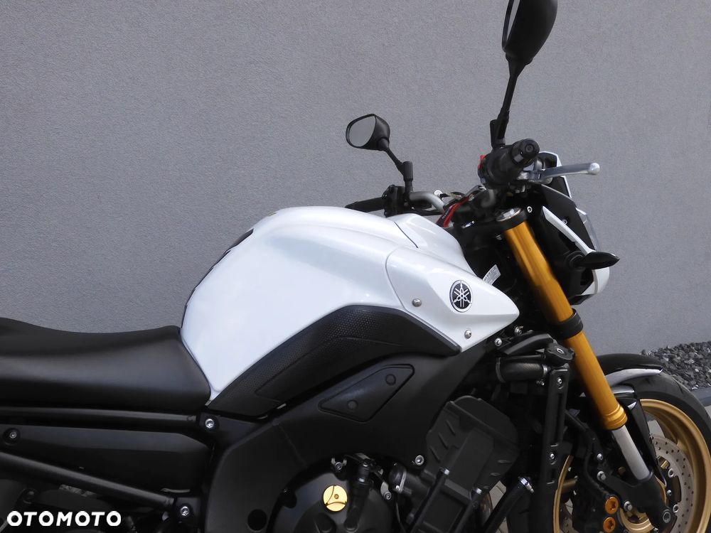 Yamaha FZ8 - 8
