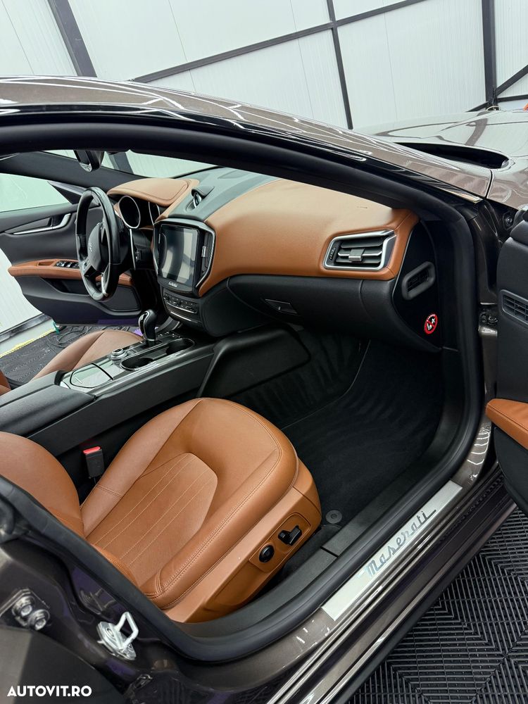 Maserati Ghibli - 7