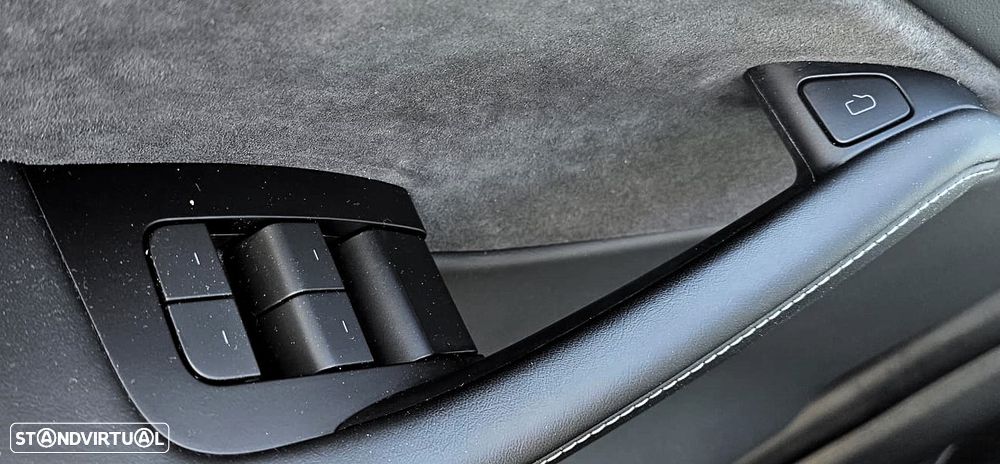 Tesla Model Y - 16