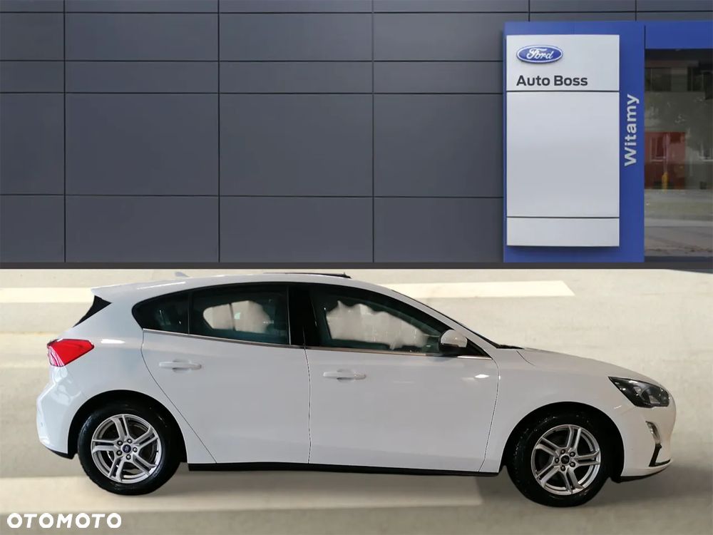 Ford Focus 1.0 EcoBoost Trend Edition - 6