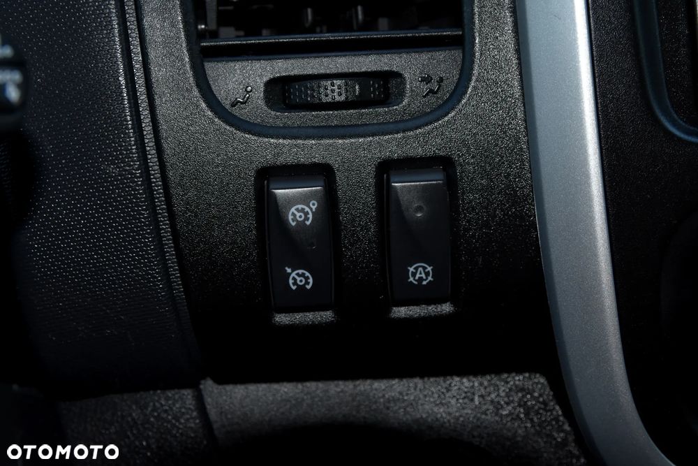 Renault TRAFIC - 25