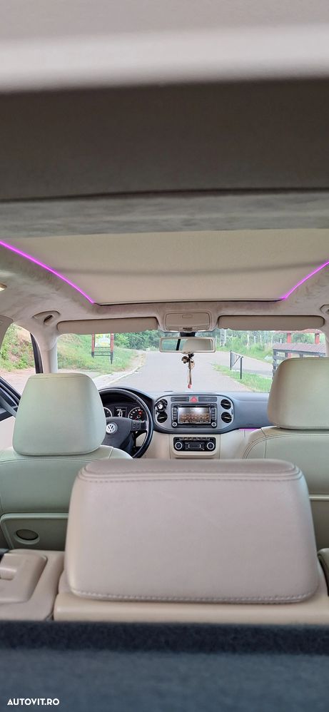 Volkswagen Tiguan 2.0 TDI DPF BlueMotion Technology Sport & Style - 18