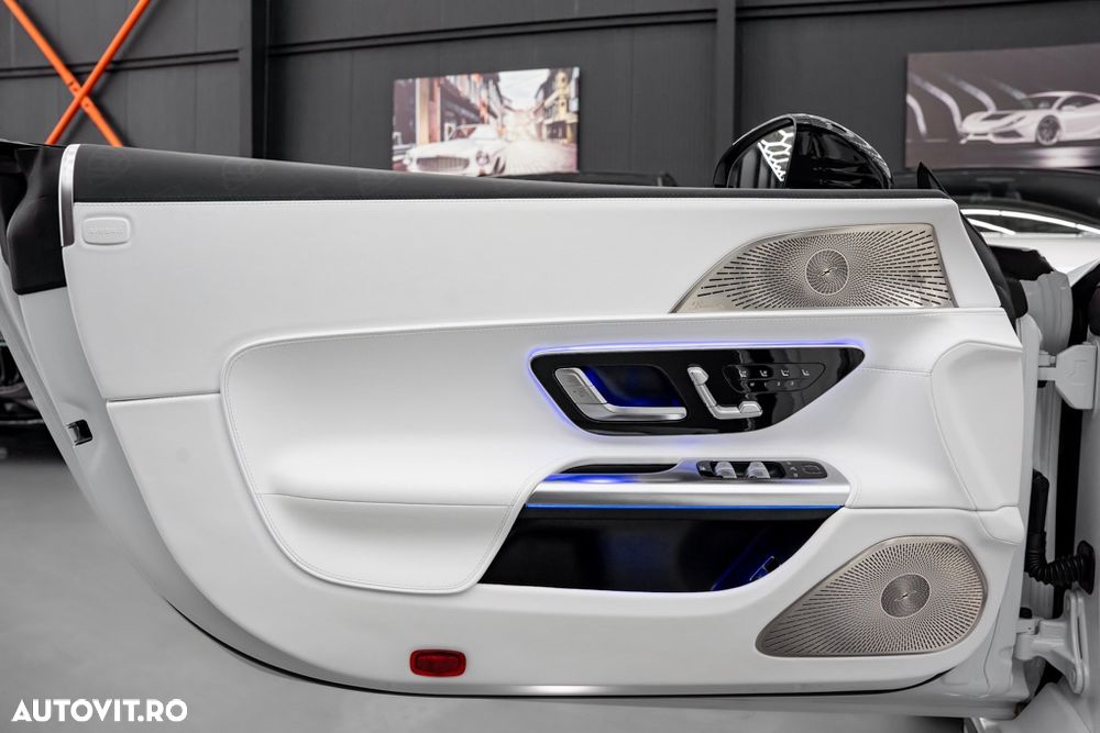 Mercedes-Benz SL Maybach 680 Monogram Series - 38