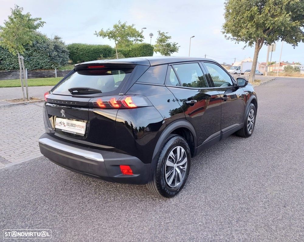 Peugeot e-2008 50 kWh Active Pack — fotografia 17