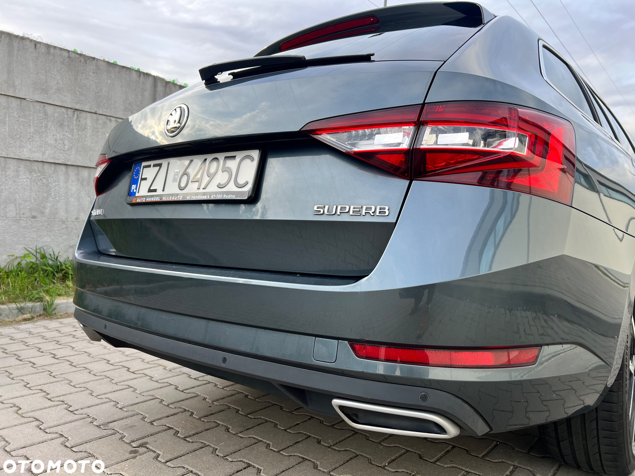 Skoda Superb 2.0 TDI Ambition DSG - 13