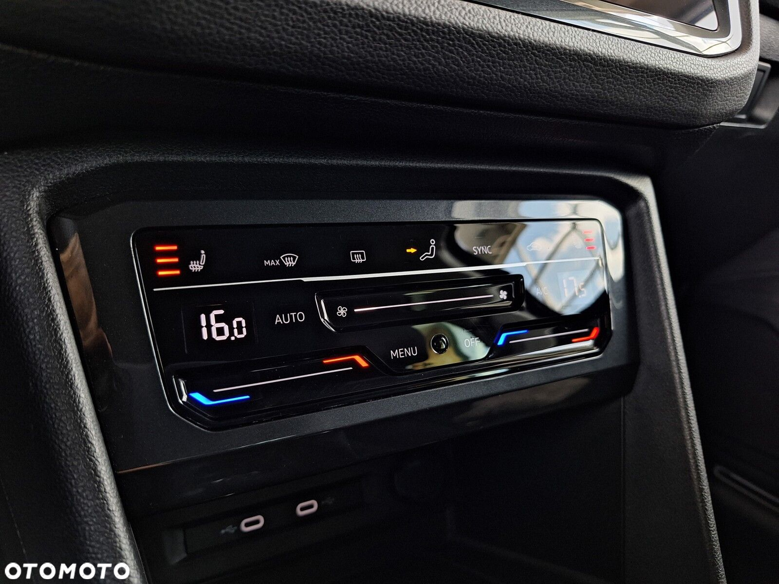 Volkswagen Tiguan 2.0 TSI 4Mot Elegance DSG - 27