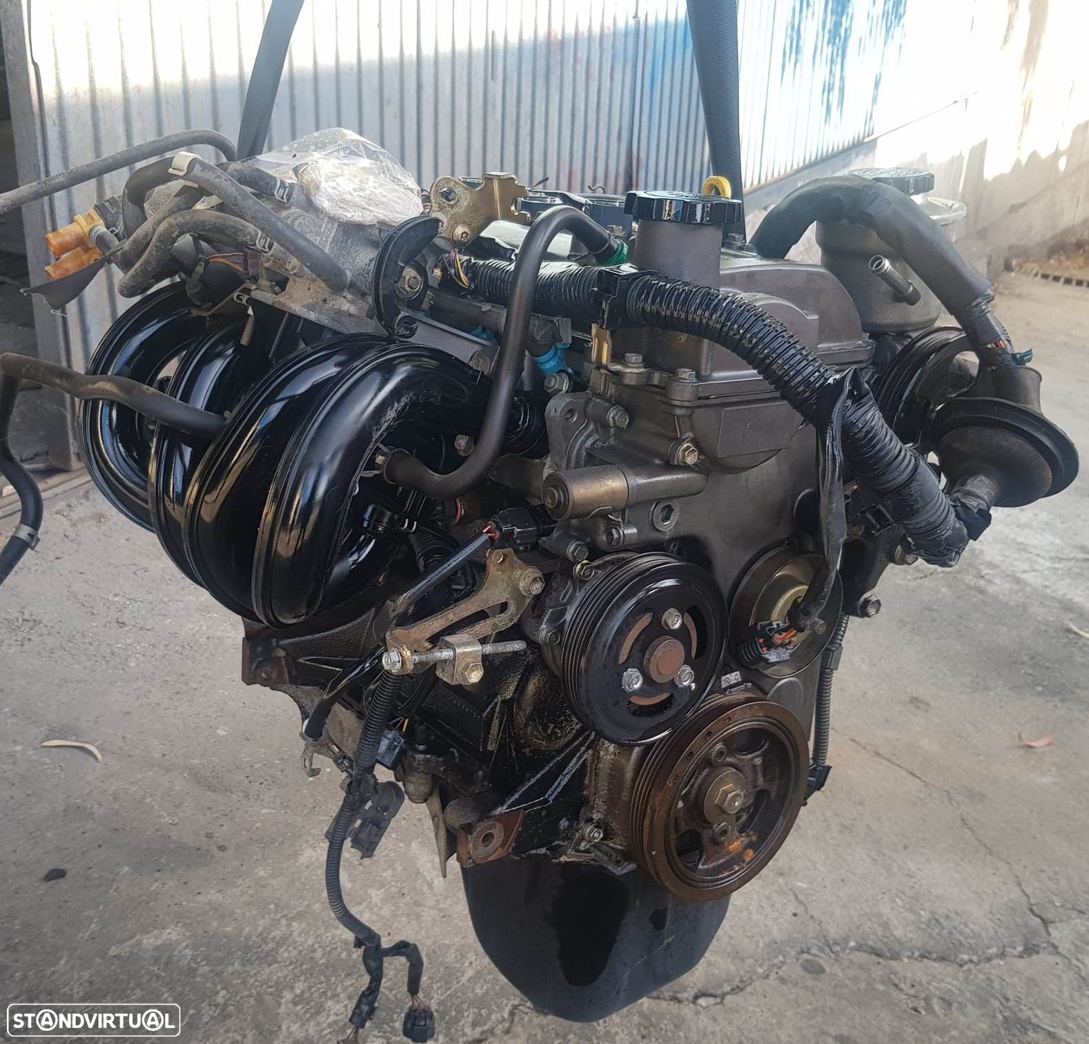 MOTOR COMPLETO TOYOTA YARIS 1.0 65CV REF: 1SZFE - 2