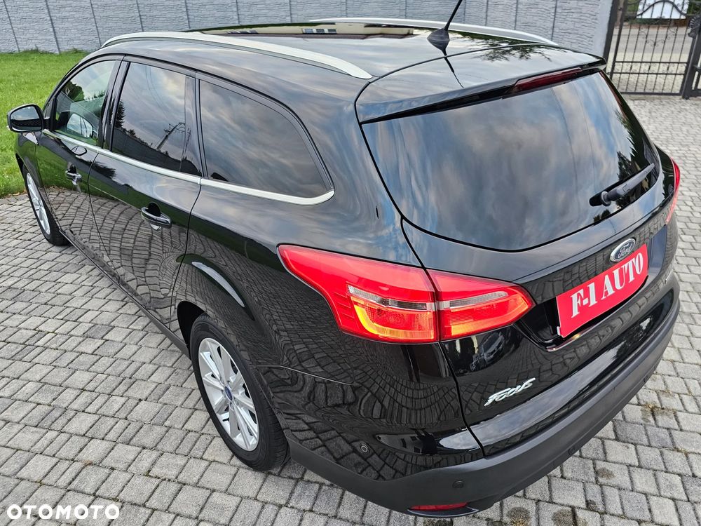 Ford Focus Turnier 1.0 EcoBoost Start-Stopp-System TITANIUM X - 38