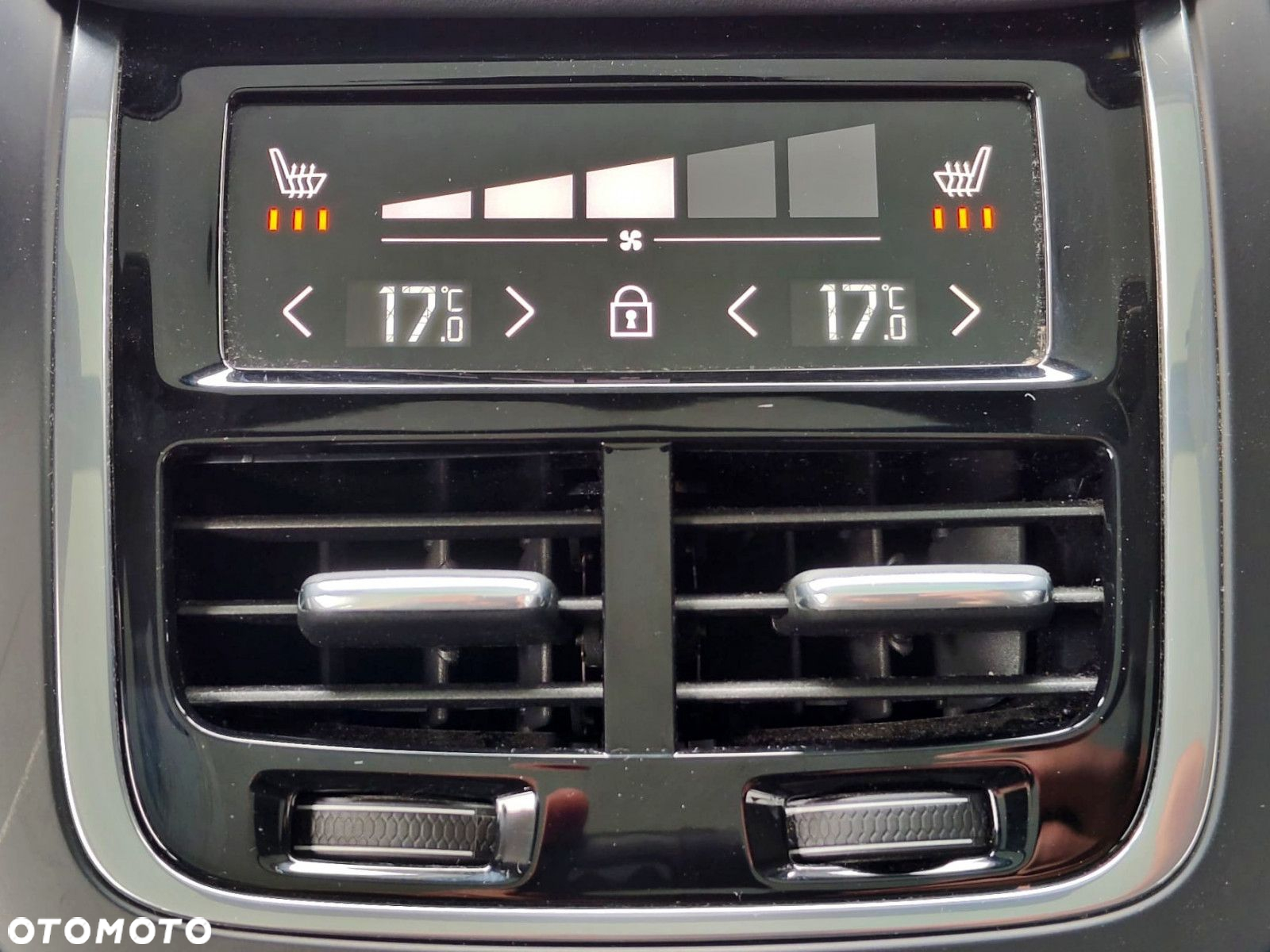 Volvo XC 60 - 34