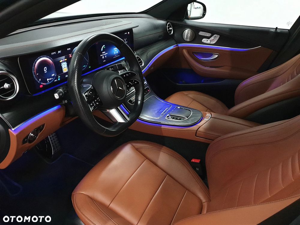 Mercedes-Benz Klasa E 220 d 4-Matic - 9