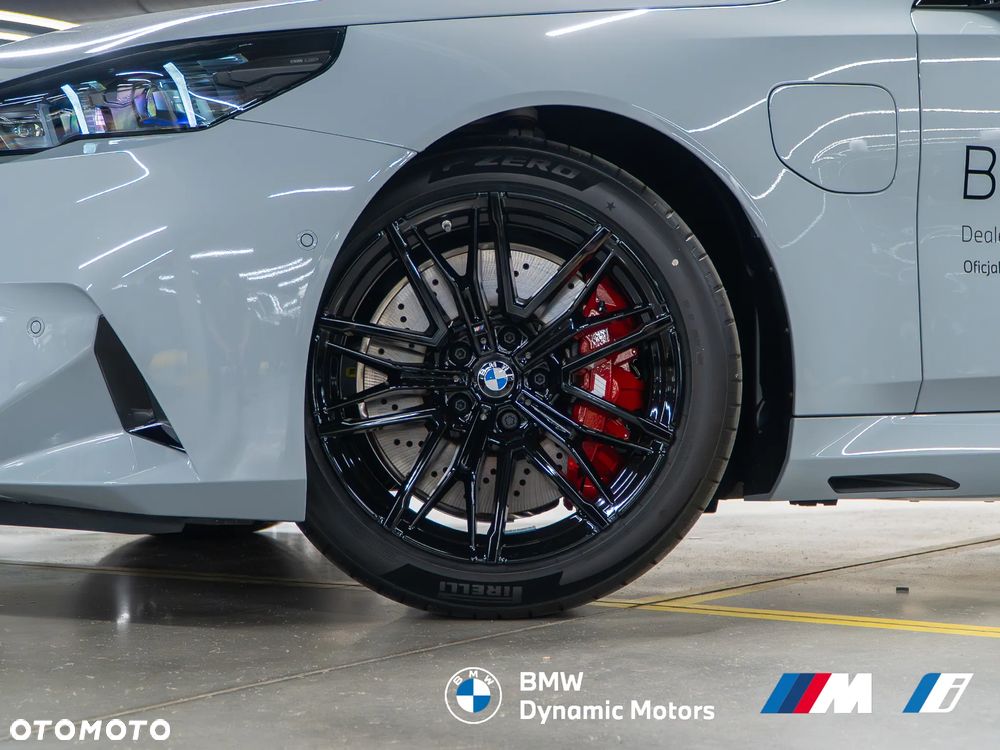 BMW M5 xDrive - 9