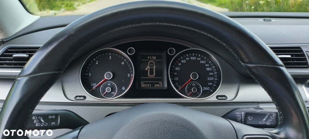 Volkswagen Passat 2.0 TDI BlueMotion Technology Comfortline - 10
