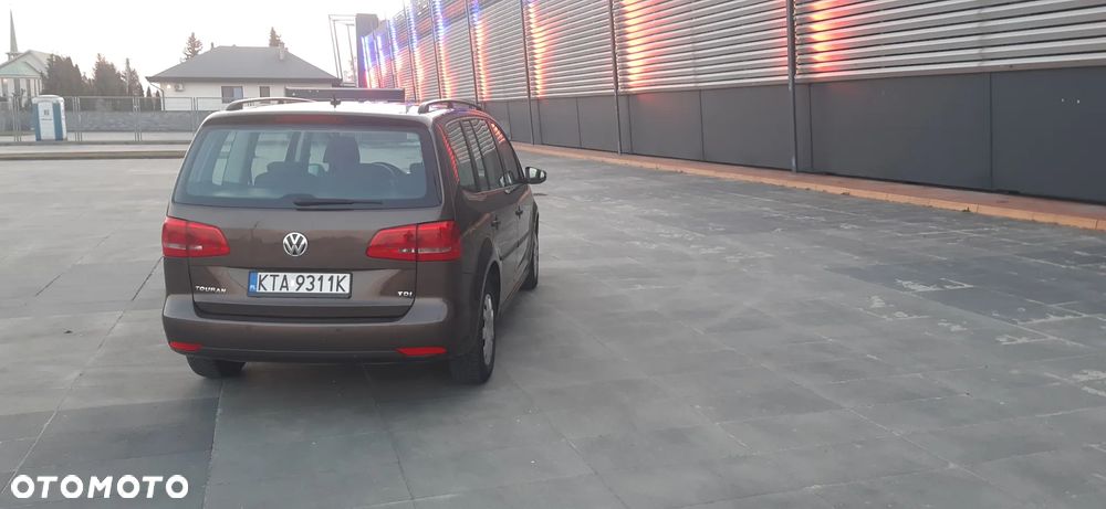 Volkswagen Touran - 7