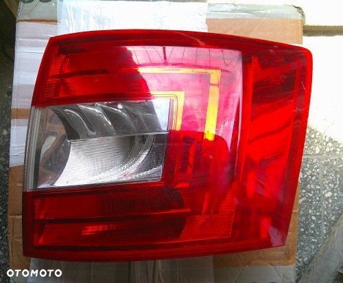 SKODA OCTAVIA III 3 5E9 13- KOMBI PRAWA LAMPA ZWYKŁA ORYGINAŁ - 1