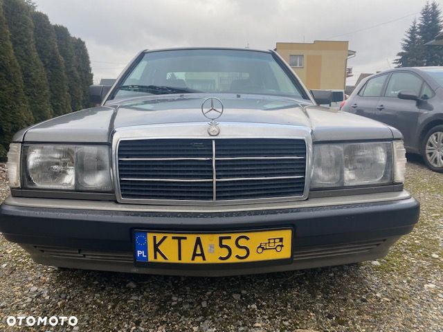 Mercedes-Benz W201 (190) - 2