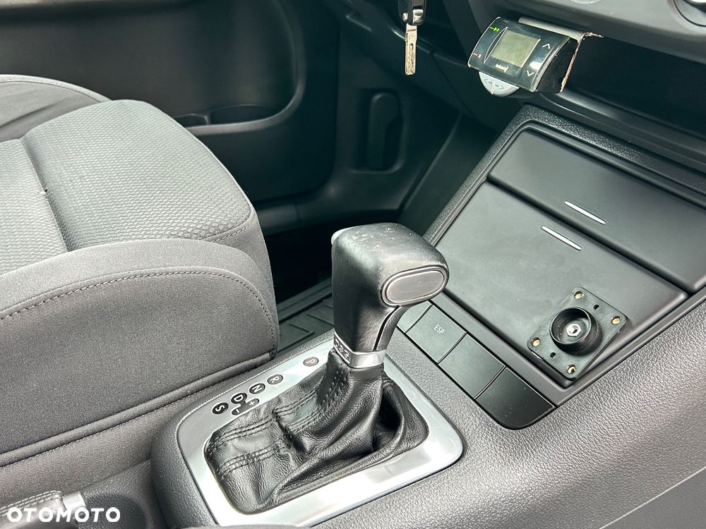 Volkswagen Golf Plus 1.9 TDI Comfortline DSG - 30