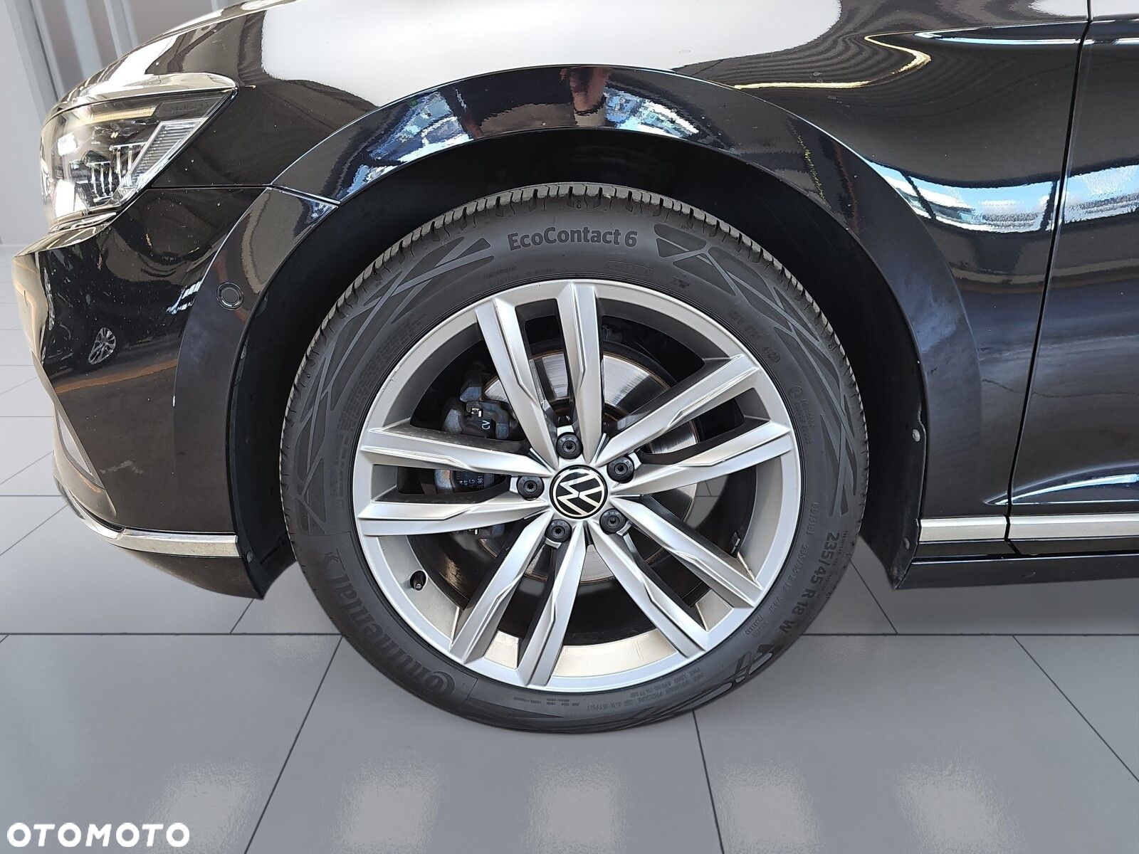 Volkswagen Passat 2.0 TDI Elegance DSG - 13