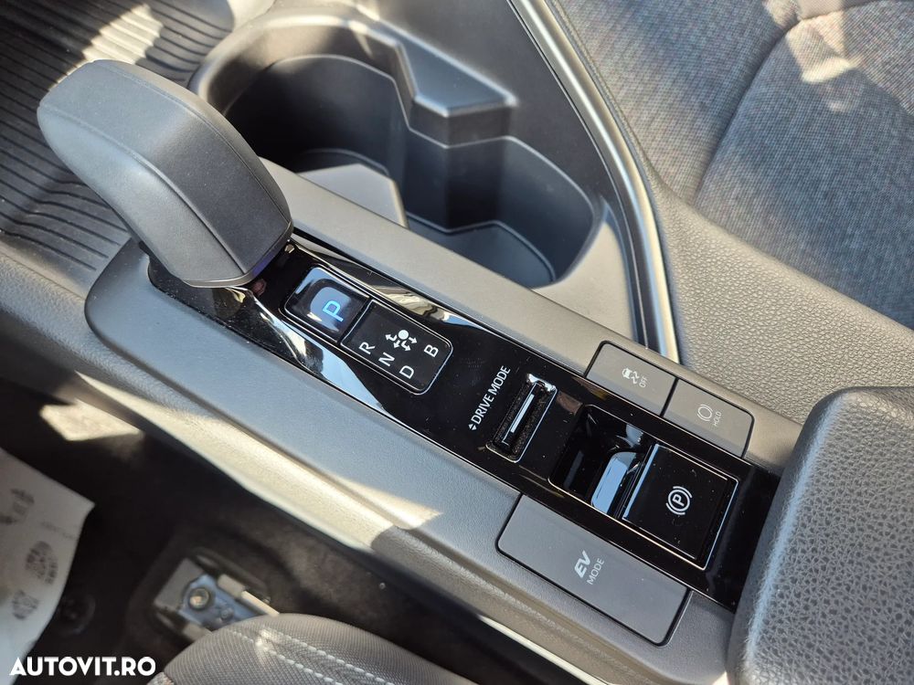 Toyota C-HR - 28