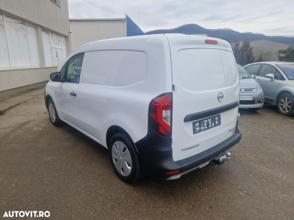 Nissan NX8 - 14
