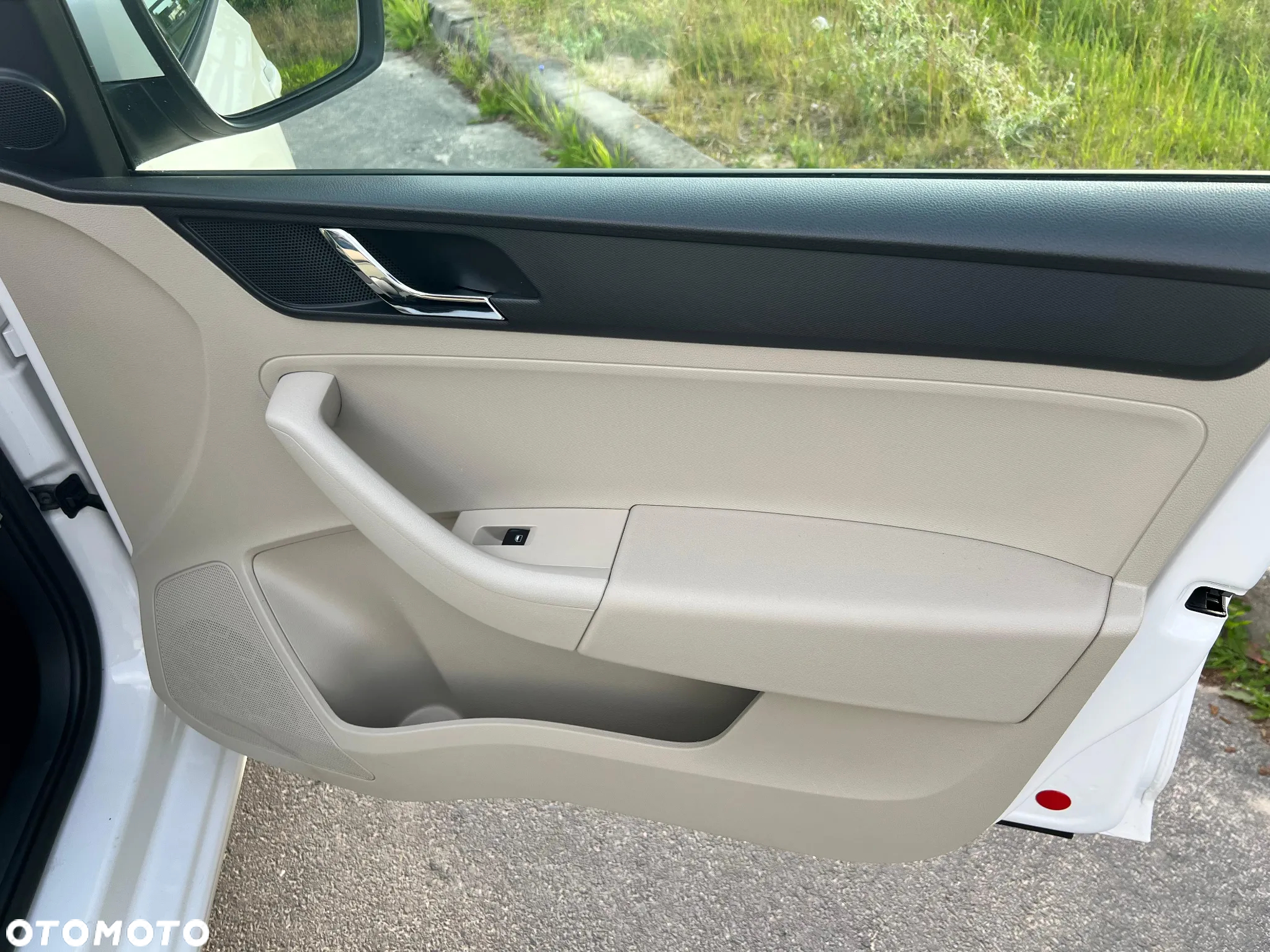 Skoda RAPID 1.6 TDI DPF Style Plus - 17