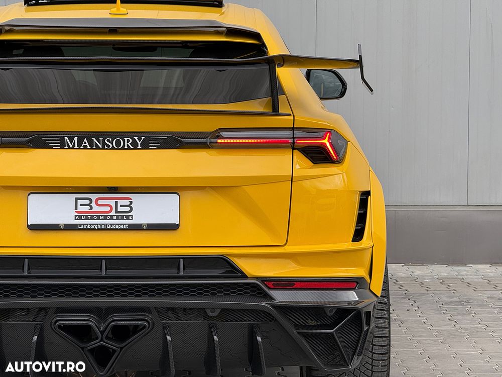 Lamborghini URUS - 12