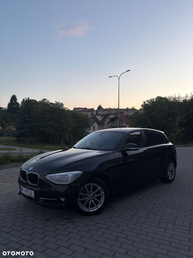 BMW Seria 1 116i Sport Line - 2