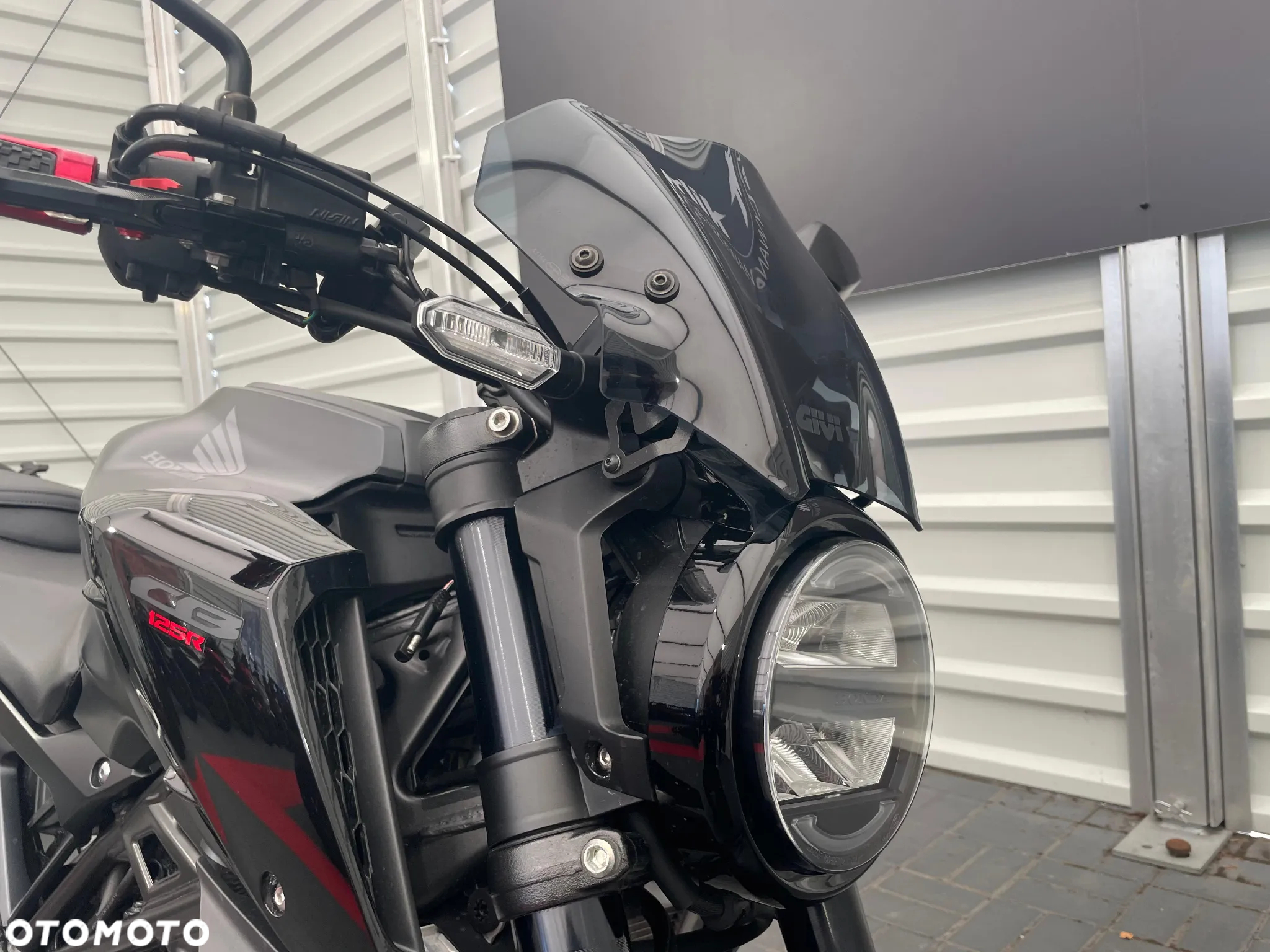 Honda CB - 11