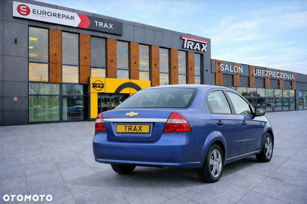 Chevrolet Aveo - 4
