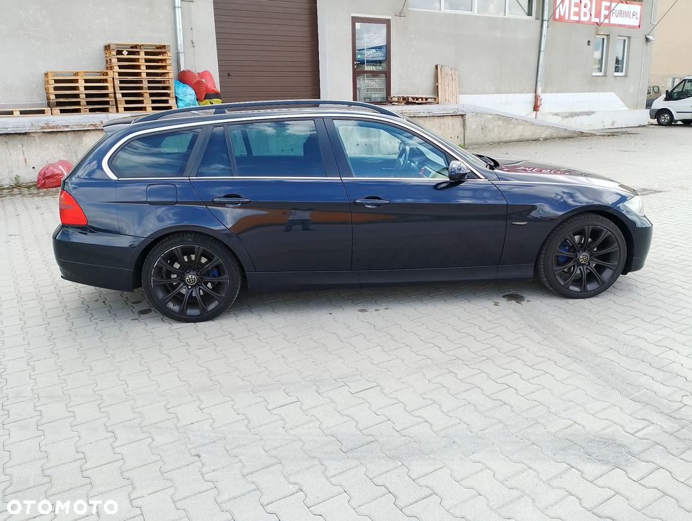BMW Seria 3 325i - 5