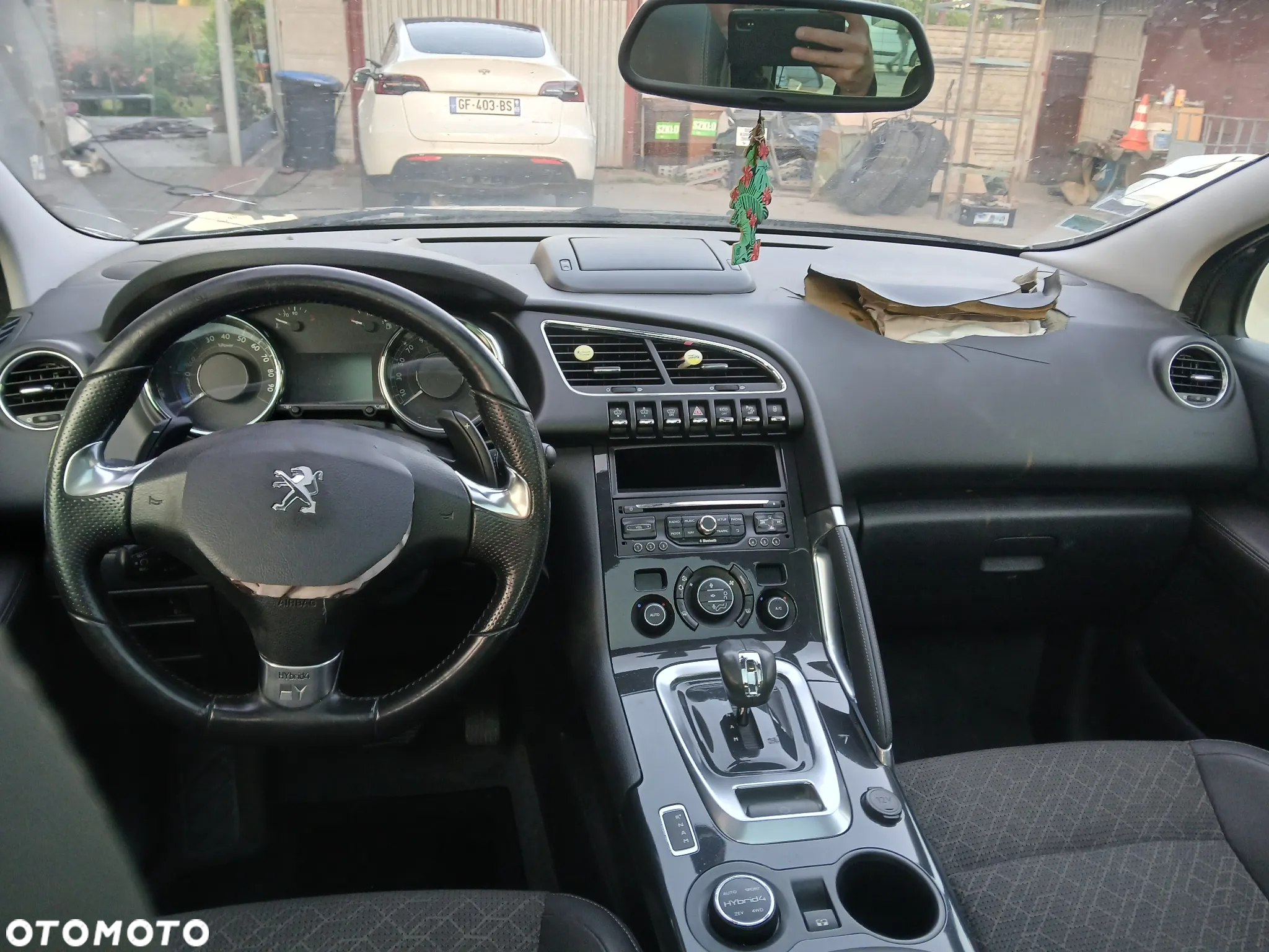 Peugeot 3008 2.0 HDi HYbrid4 - 13