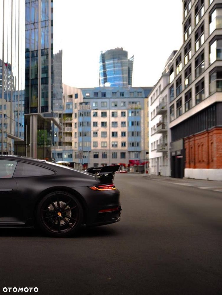 Porsche 911 - 18