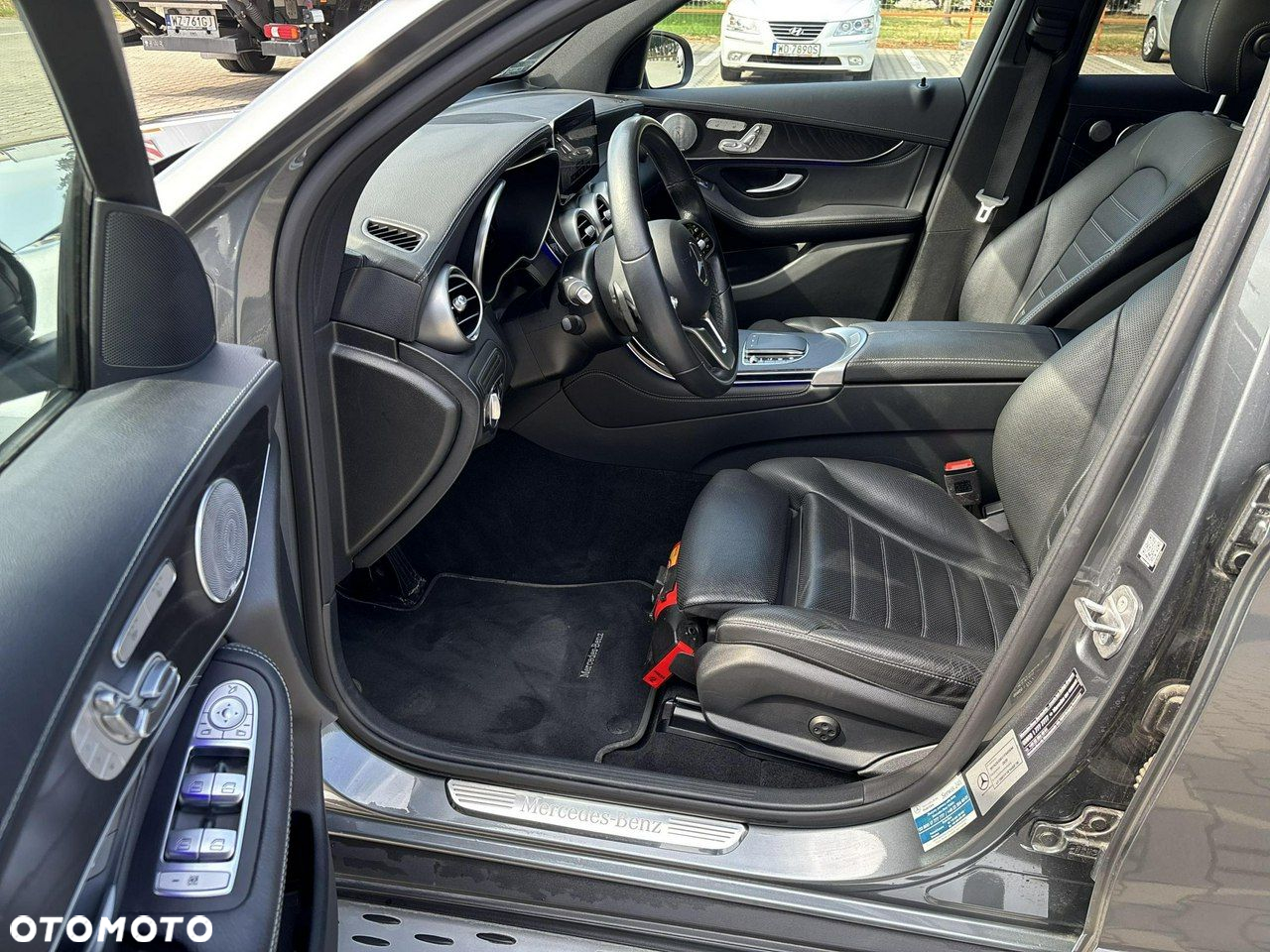 Mercedes-Benz GLC - 11