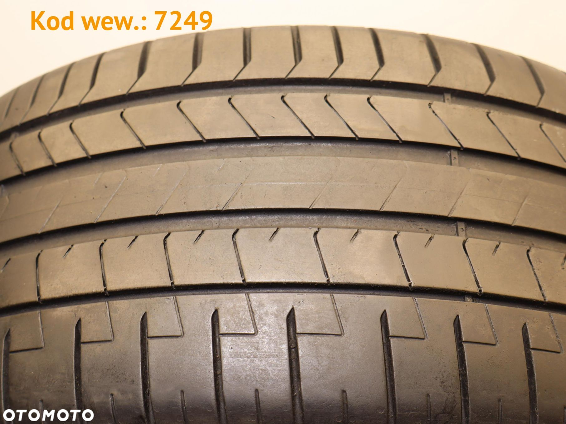 Pirelli P ZERO TM - 275/40 R20 - 8