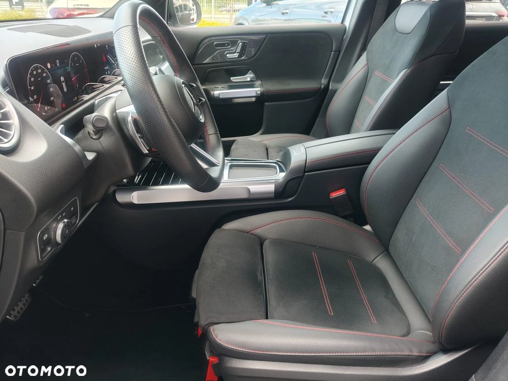 Mercedes-Benz GLB 200 d 4-Matic AMG Line 8G-DCT - 13