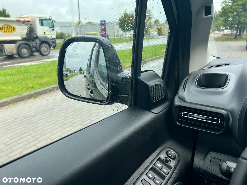 Opel Combo XL 1.5 BlueHDi S&S GS EAT8 - 24