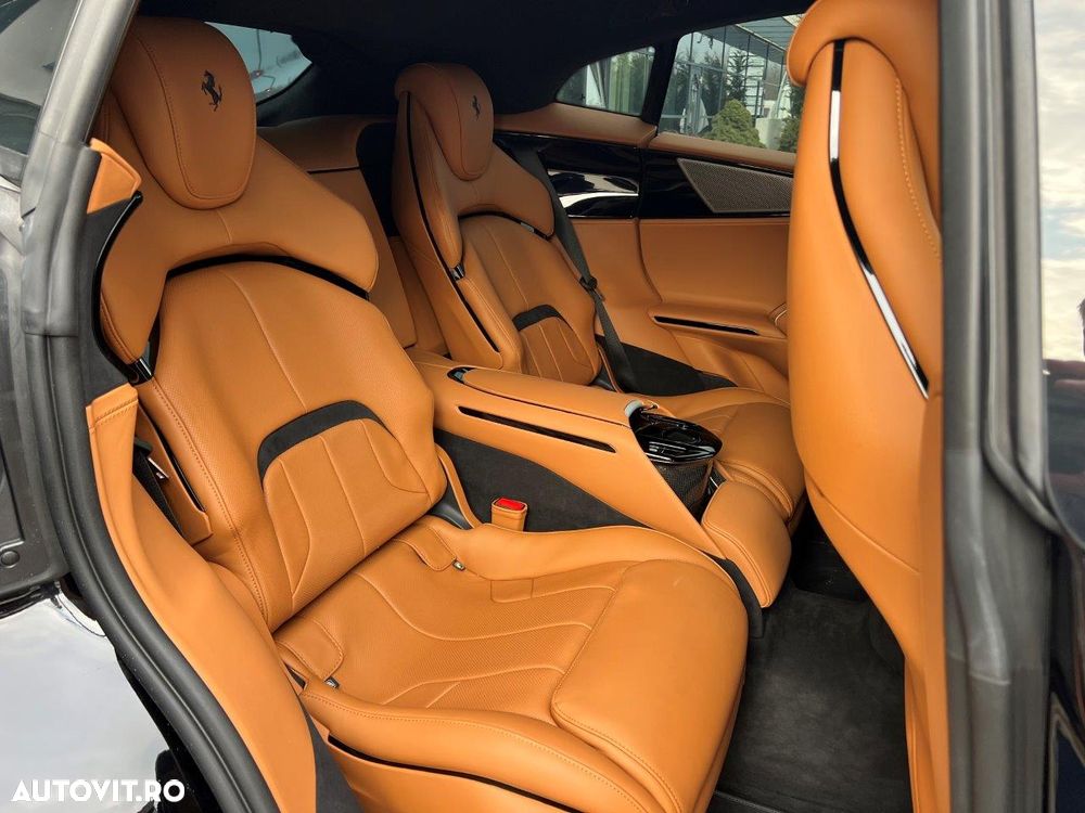 Ferrari Purosangue - 12