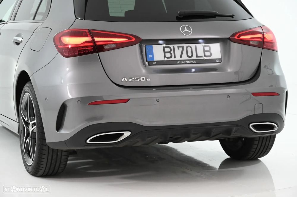 Mercedes-Benz A 250 e - 11