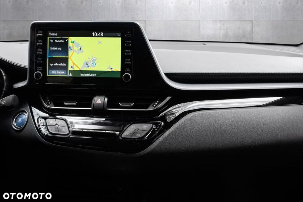 Toyota C-HR Lounge - 18